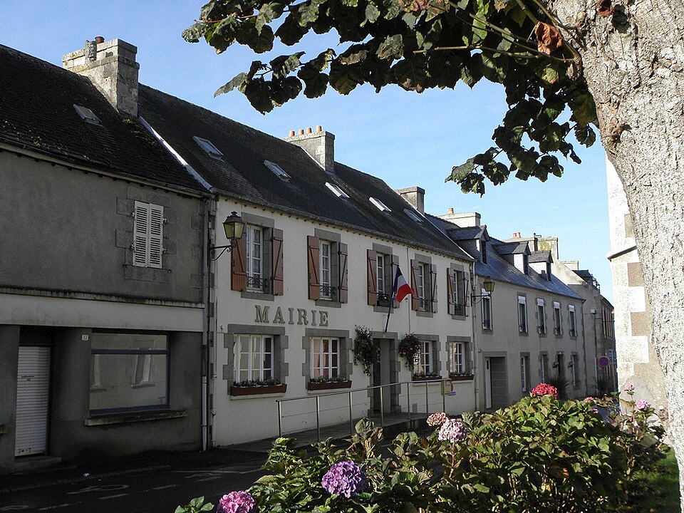 Henvic (29) Mairie