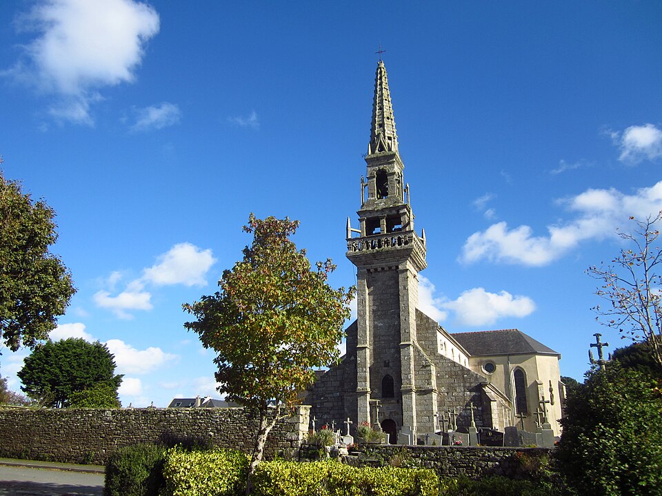 Église paroissiale Sainte — Anne à Kernilis, Finistère 01