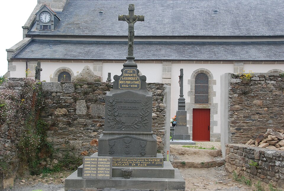 Monument aux morts — Kernoués — 29