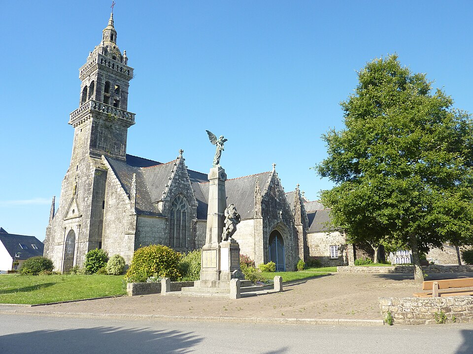 Plonévez — du — Faou église paroissiale 2