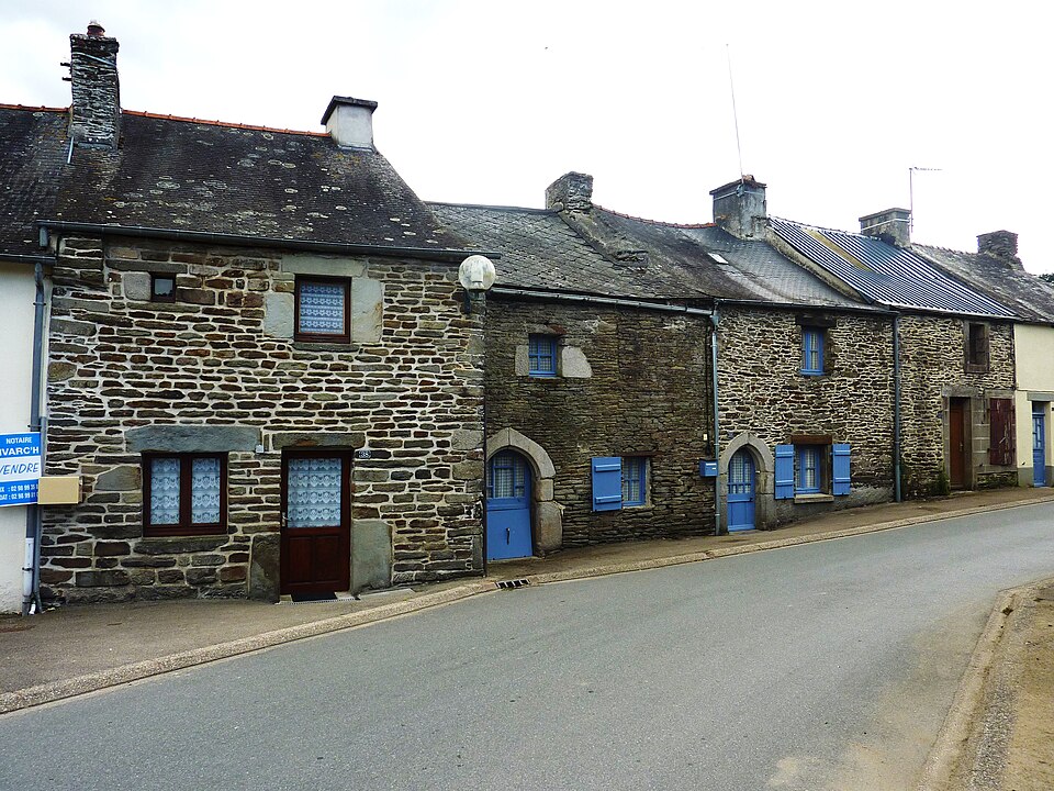 Plounévézel 2 Kergroas Vieilles maisons