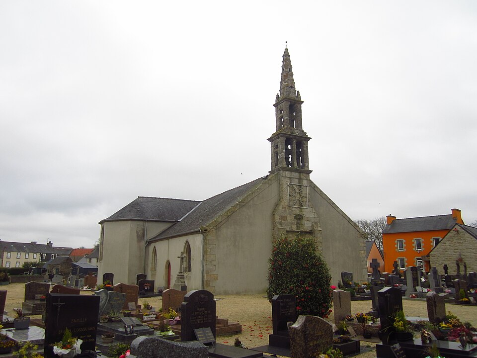 Église Saint — Derrien à Saint — Derrien, Finistère 02