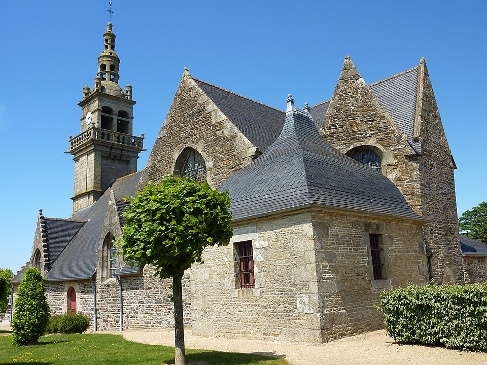 Saint — Sauveur 2 église