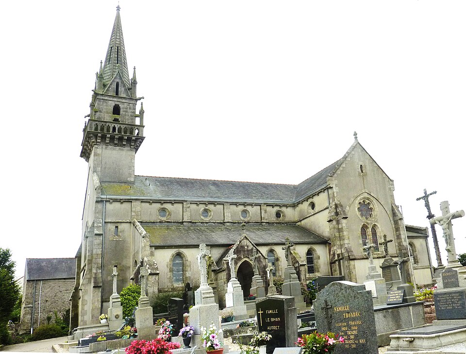 Saint — Thonan église