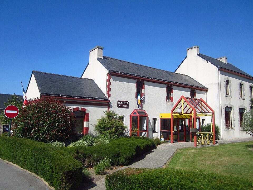 Mairie de Tréméven, Finistère