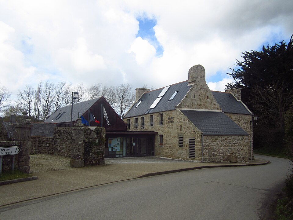 Mairie de Tréouergat, Finistère 01