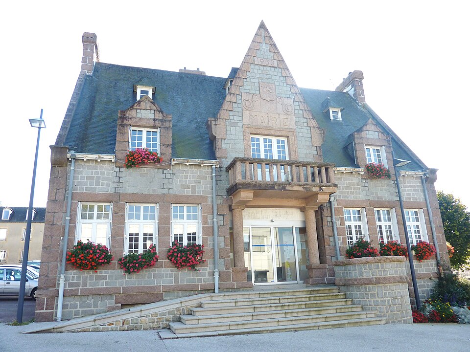 Pont — de — Buis 05 L'ancienne mairie (date de 1953)