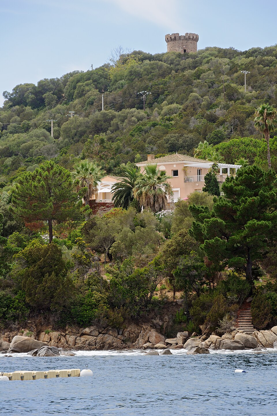 Castagna tour genoise rivage