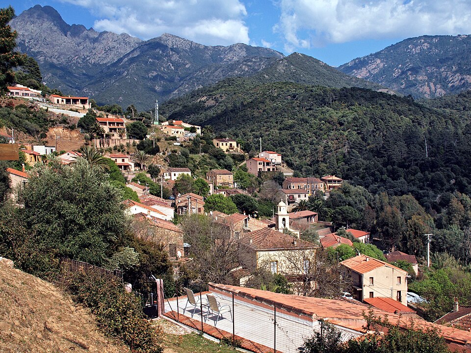Serriera vue du village