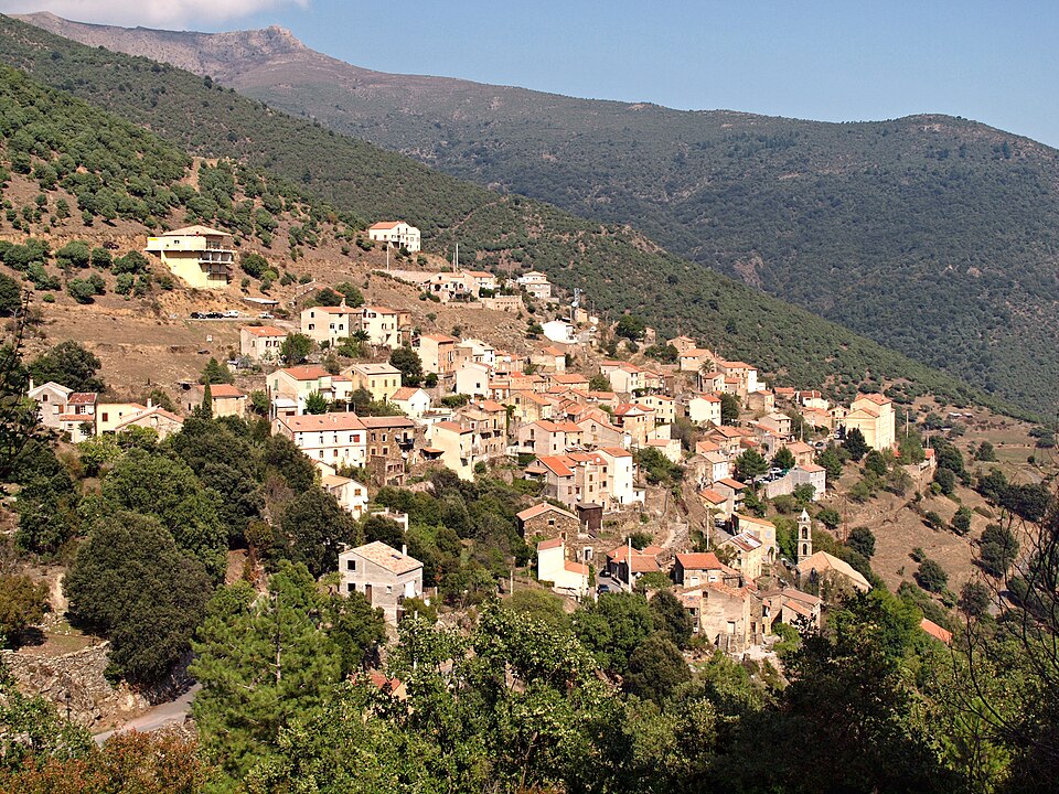 Asco — village