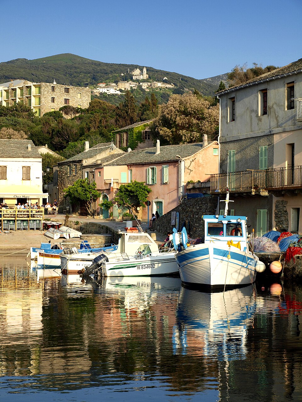 Centuri — port Camera