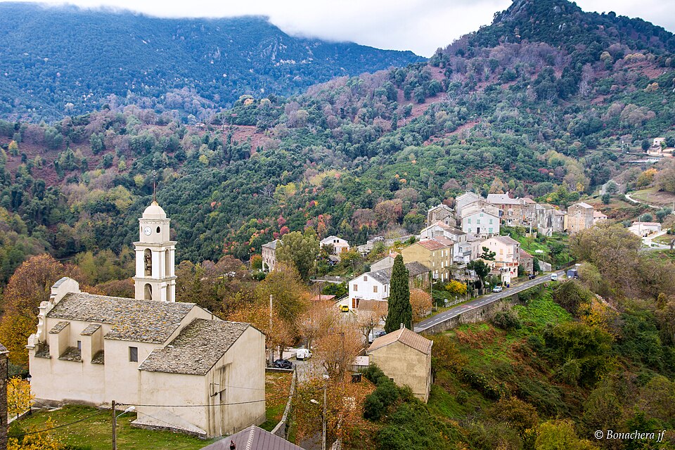Chiatra vue depuis l'oppidum