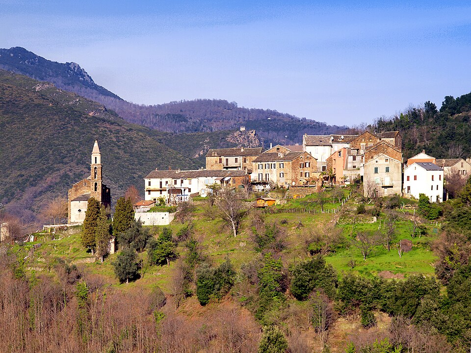 Ficaja — village