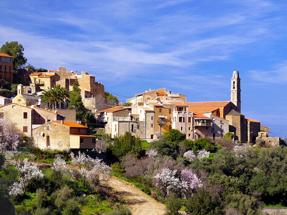 Occhiatana — village