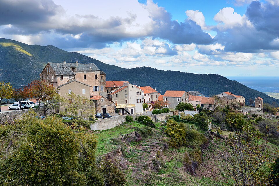 Tallone bas du village