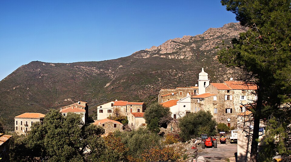 Urtaca village panorama