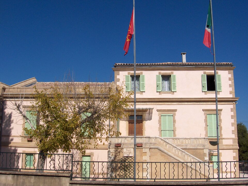 Mairie de La Calmette (Gard)