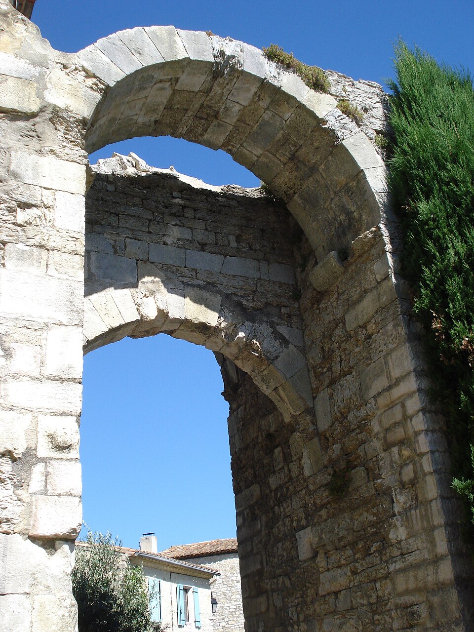Gajan (Gard, Fr) Porte de France