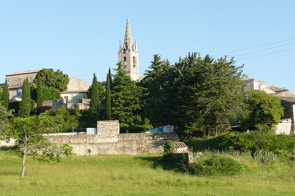 Vue d'ensemble du village Issirac