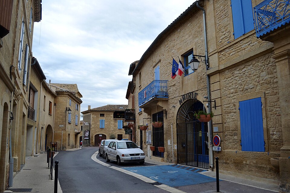 Vers — Pont — du — Gard, Mairie