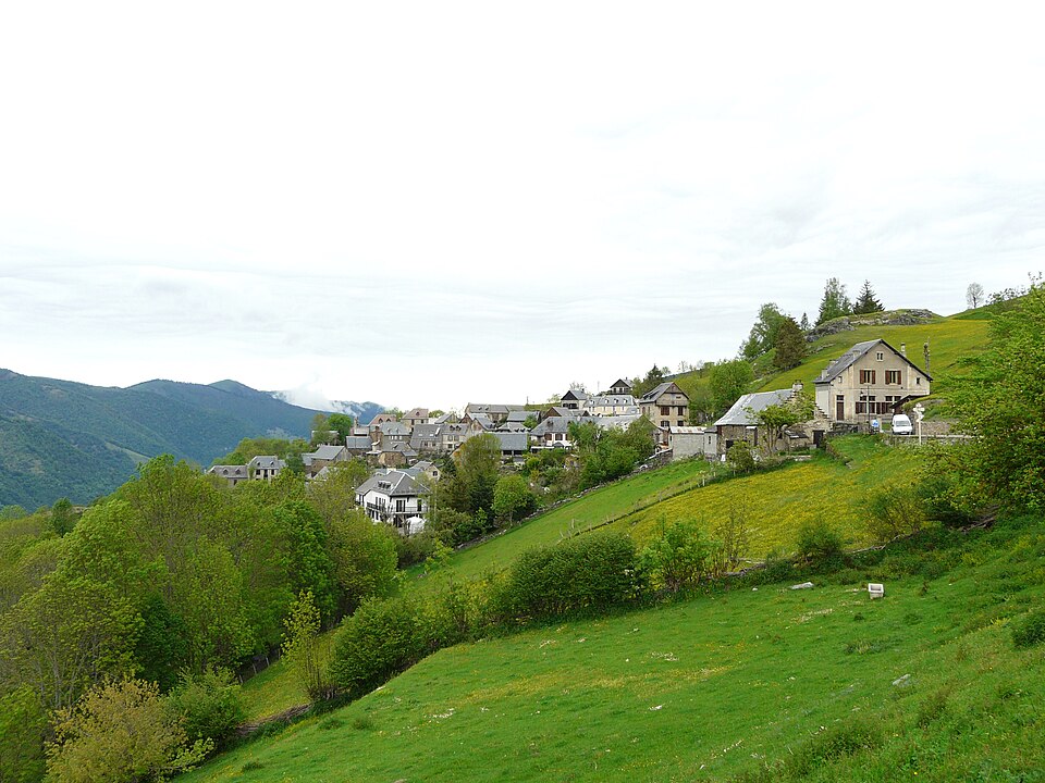 Artigue village