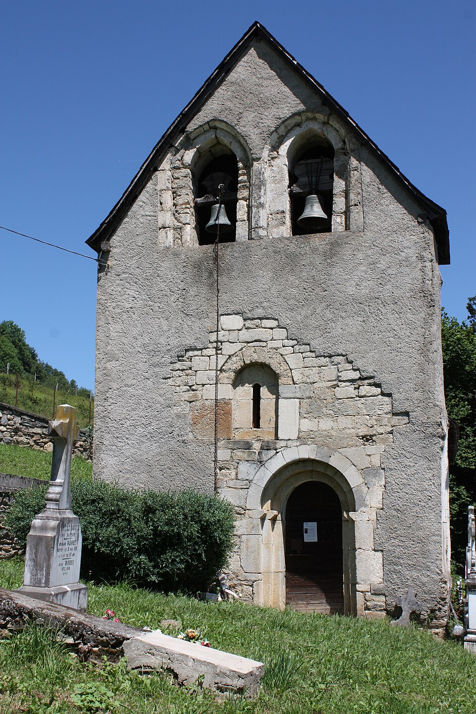 Binos — Eglise Saint — Laurent
