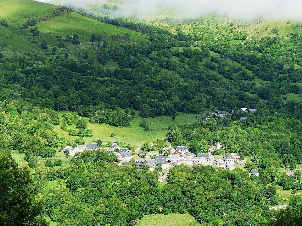 Benqué — Dessous village (2)