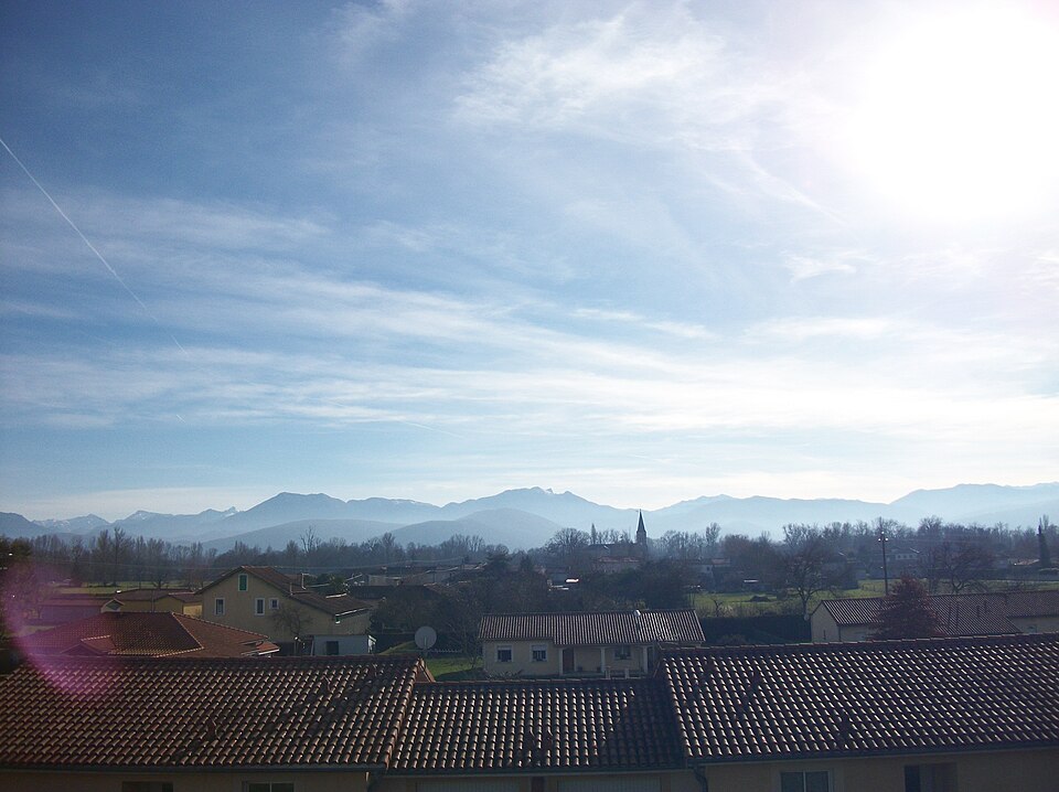 Bordes — de — Rivière village