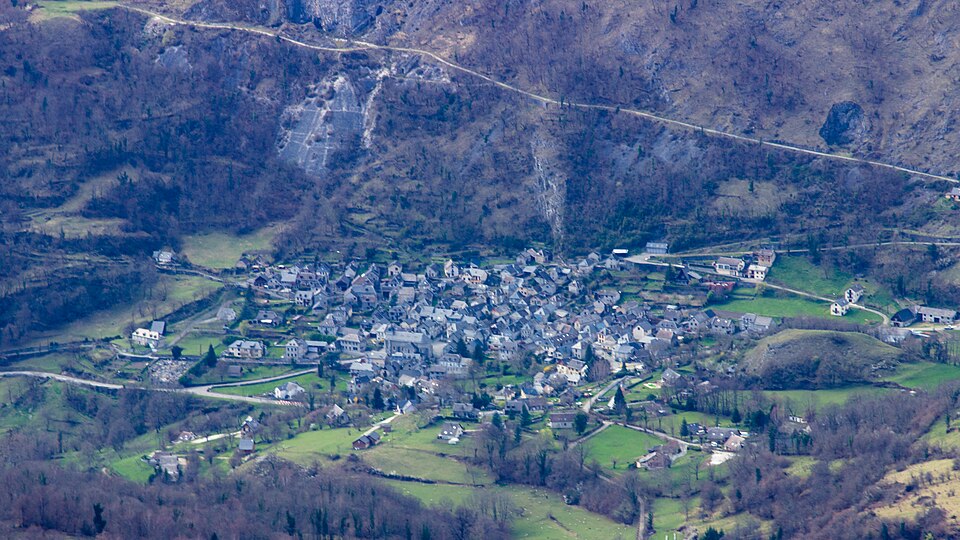 Boutx from the Mountains