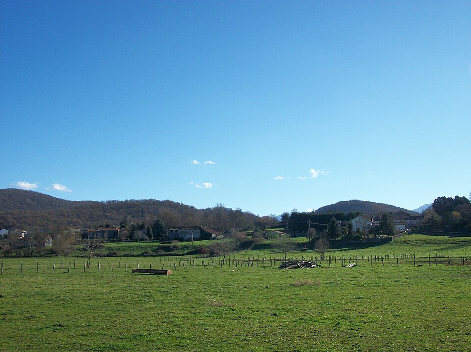 Cier — de — Rivière village 2