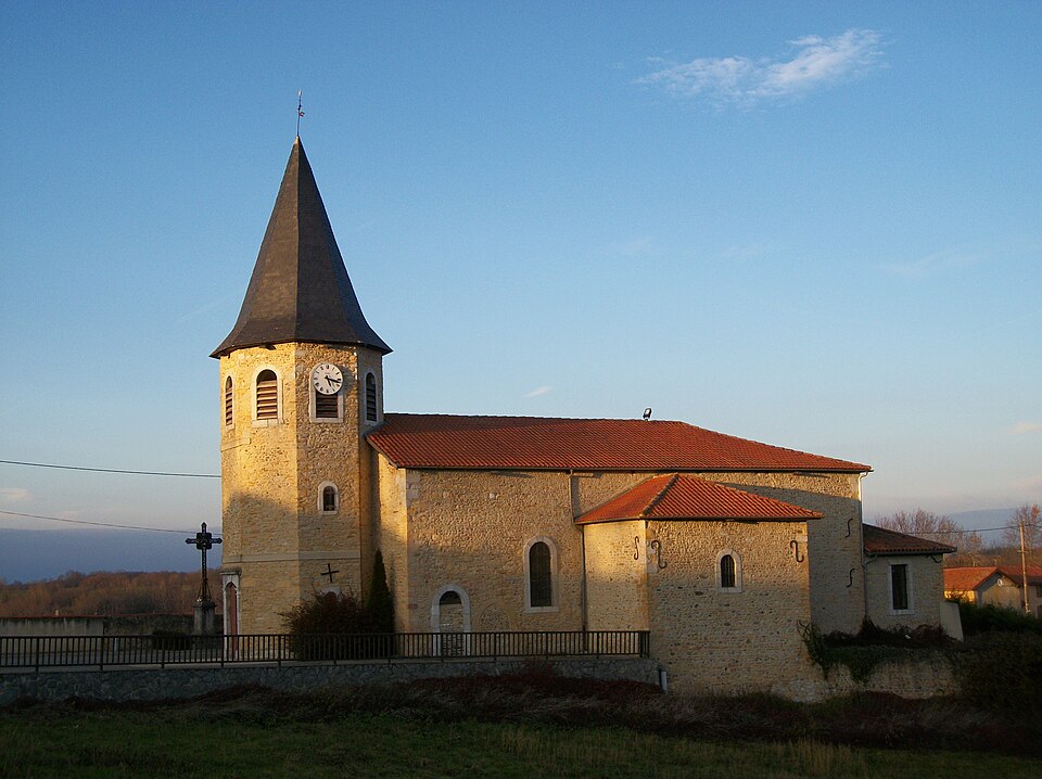 Le Cuing Église Saint — Pierre