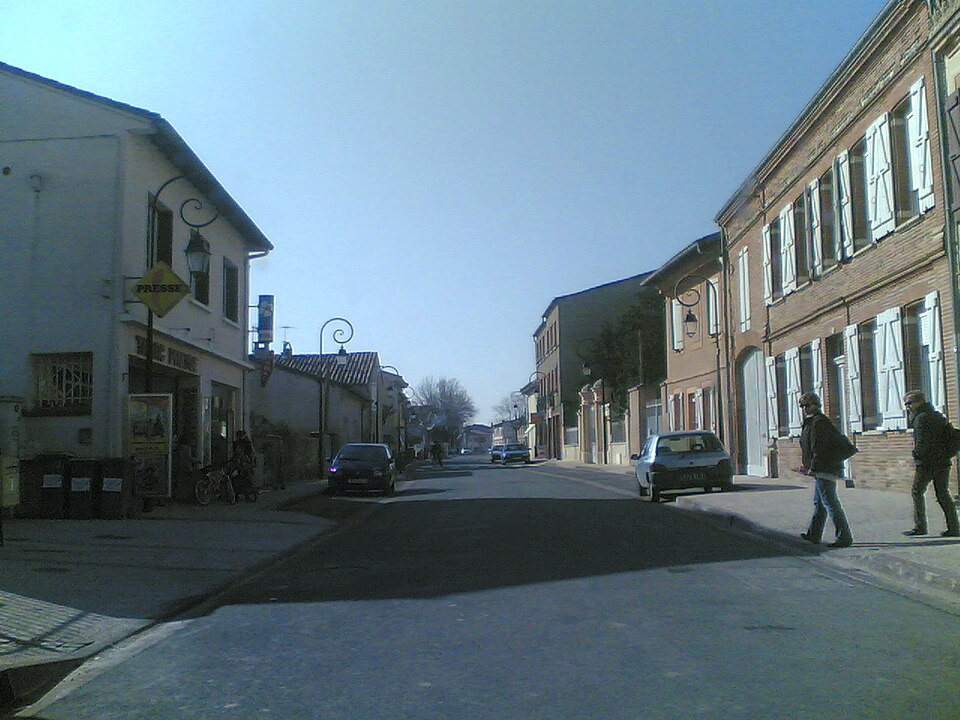 Frouzins — rue de la république