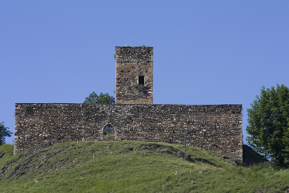 Génos — Château