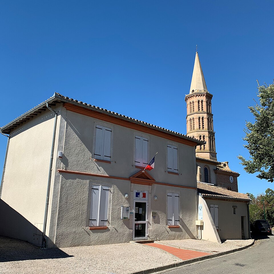 Le Grès — Mairie et clocher