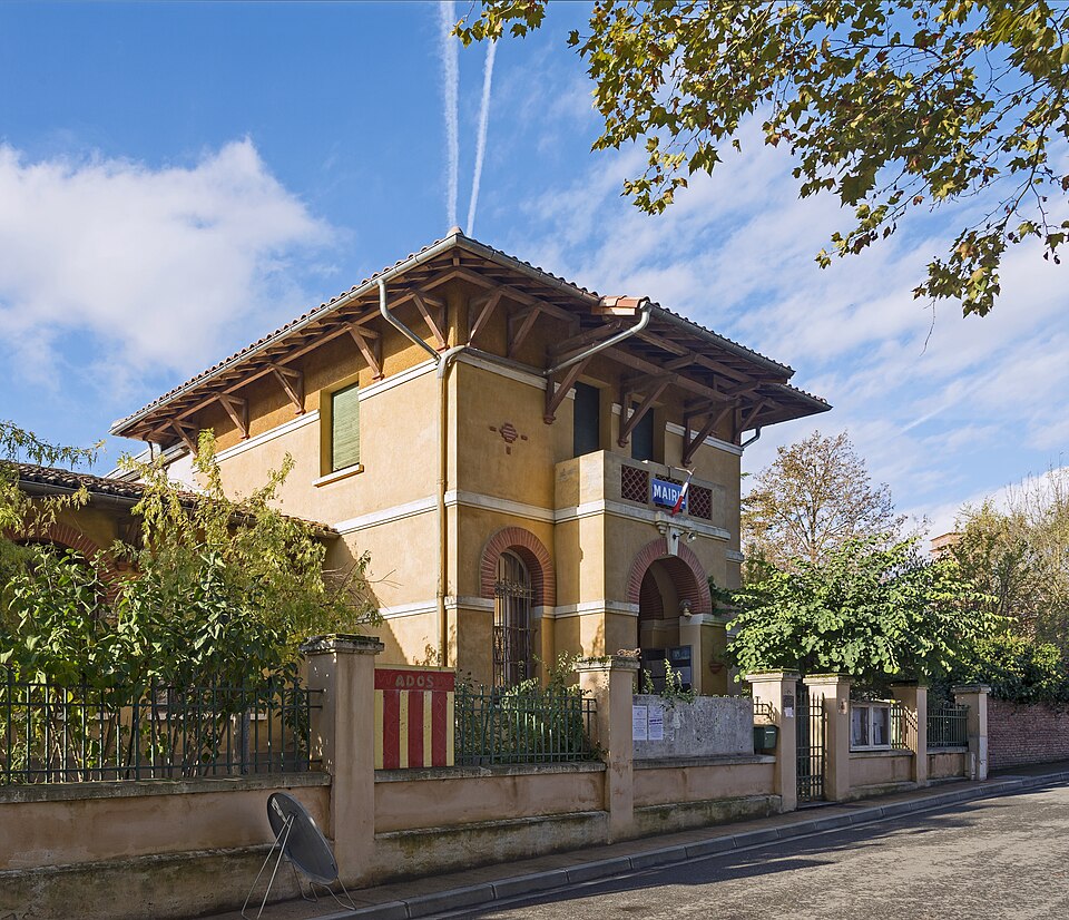 Layrac — sur — Tarn La Mairie