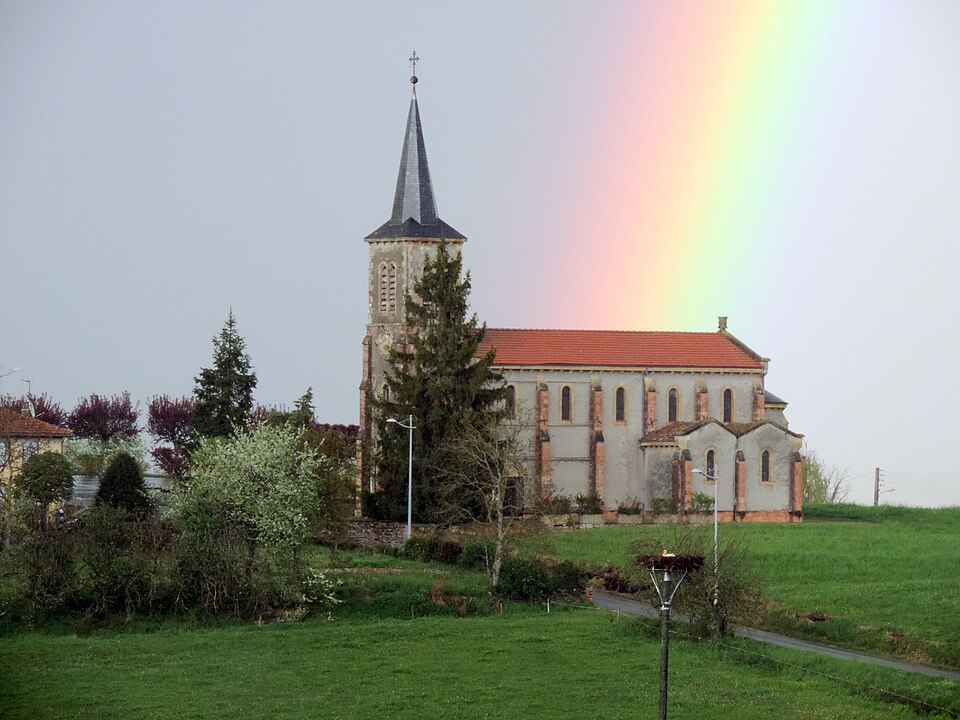 Arc en ciel sur l'église