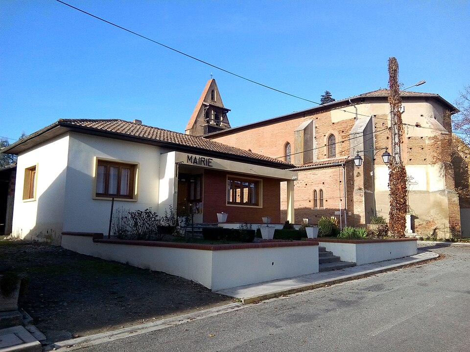 Marignac — Lasclares Mairie et église