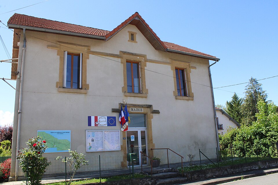 Saint — Médard Mairie