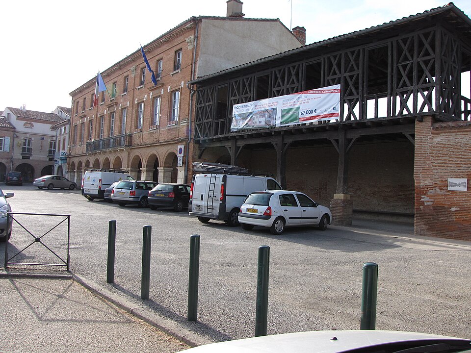 Mairie de Saint — Sulpice — sur — Lèze