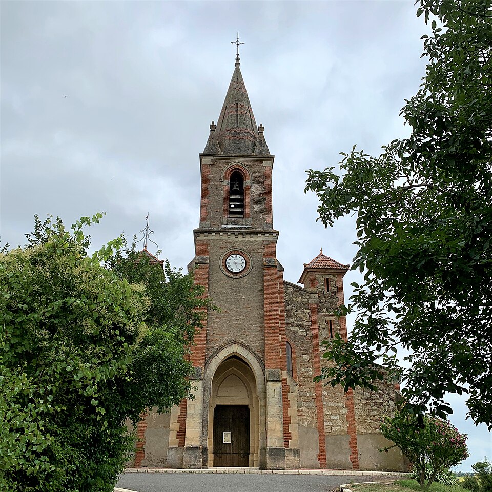Église Saint — Pierre d'Auradé — Montée