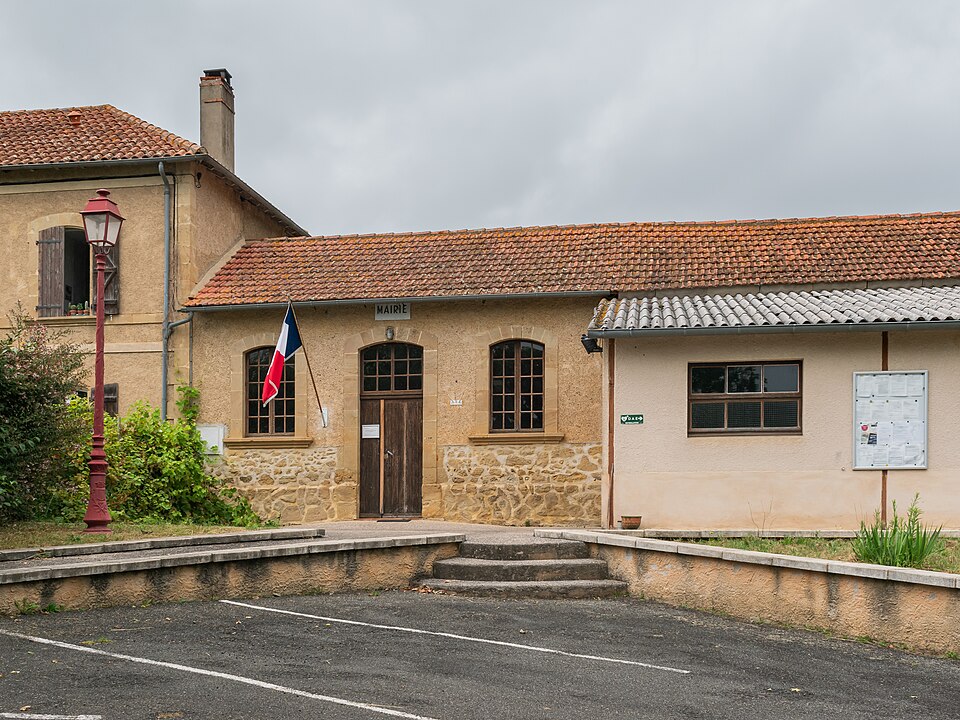 Town hall of Blousson — Serian (1)