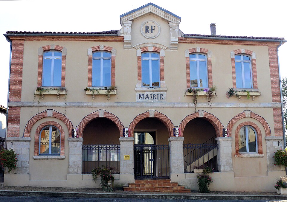 Castelnau — d'Auzan — Mairie