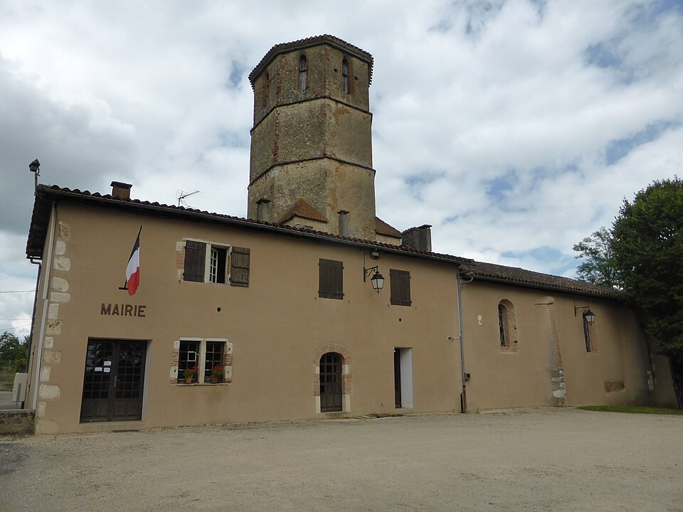 Mairie de Castex d'Armagnac et église Saint — Cane