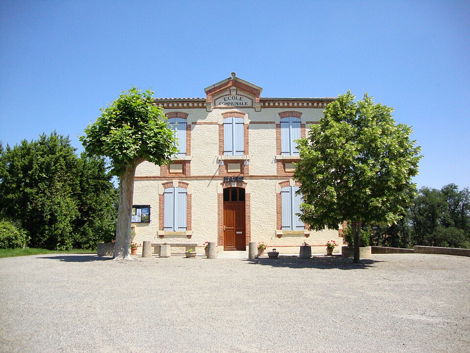 Juilles (Gers, Fr) mairie — école