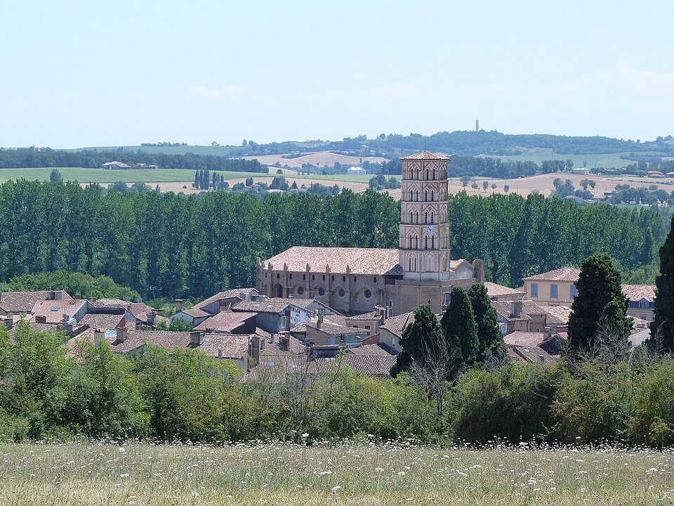 A Cathédrale vue de la chapelle St — Majan