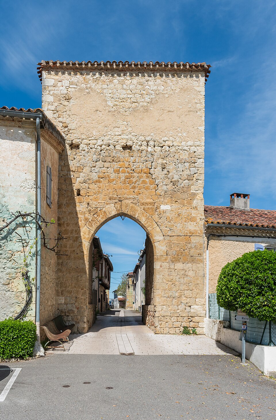 Gate in Marambat (2)