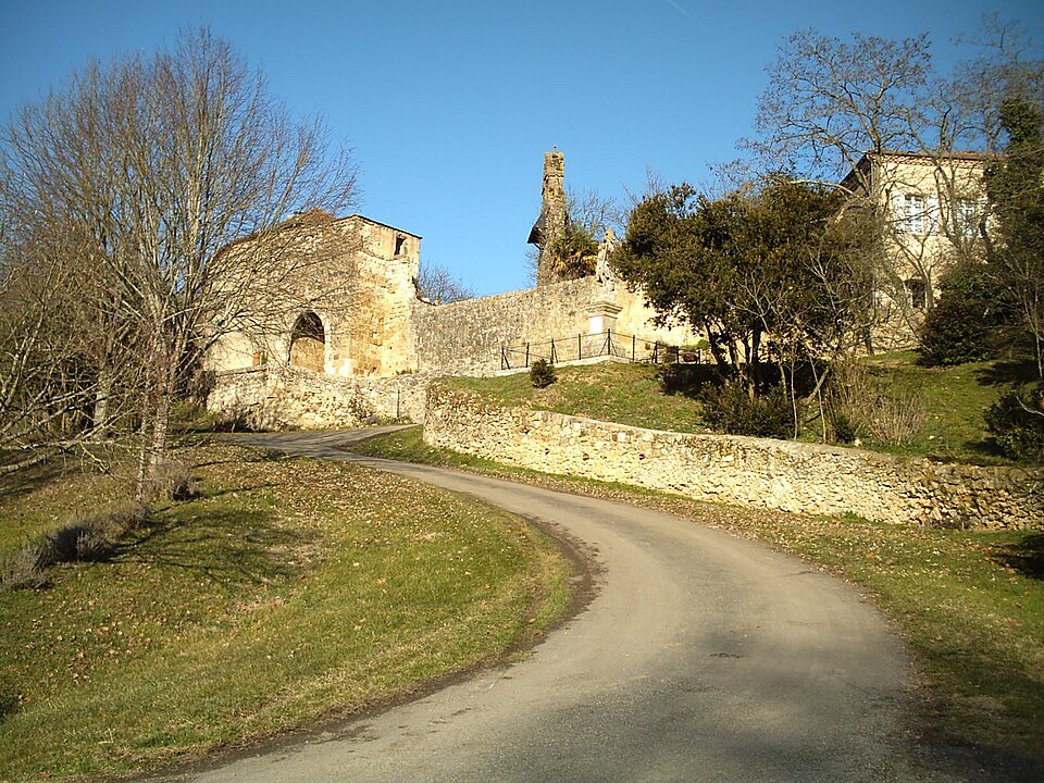 West gate Saint — Arailles