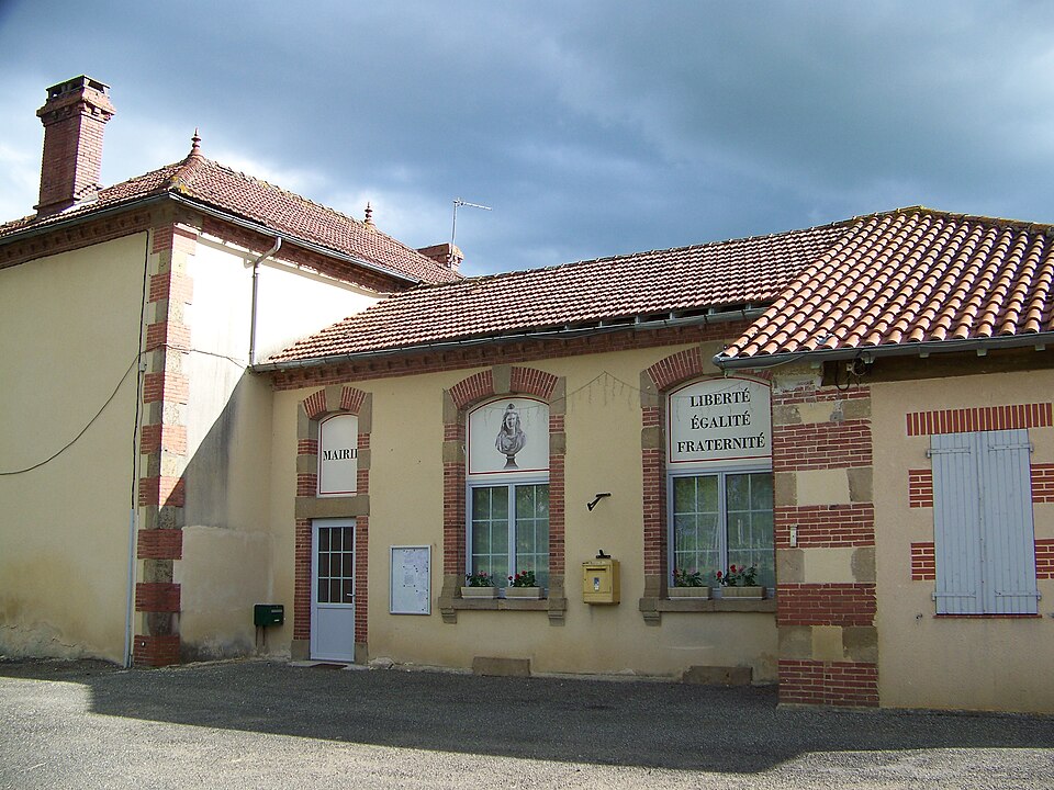 St — Pierre — d Aubezies Mairie