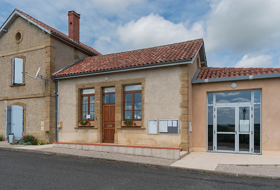 Town hall of Scieurac — et — Floures (2)