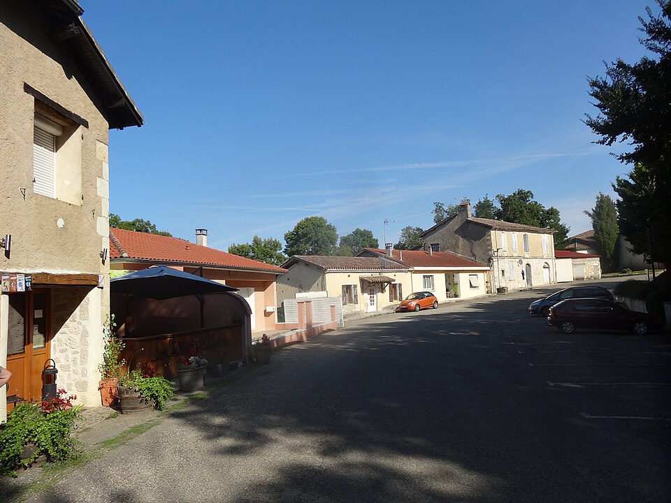 Urdens 2018 01 — Village